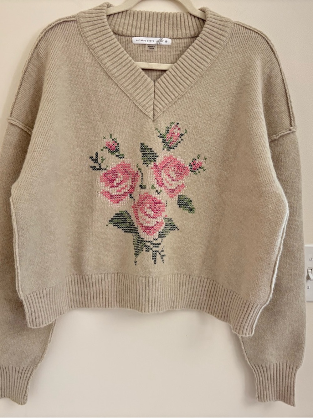 Altar’d State Trisha Cabbage Rose Sweater Cream Floral Cottagecore Pullover M